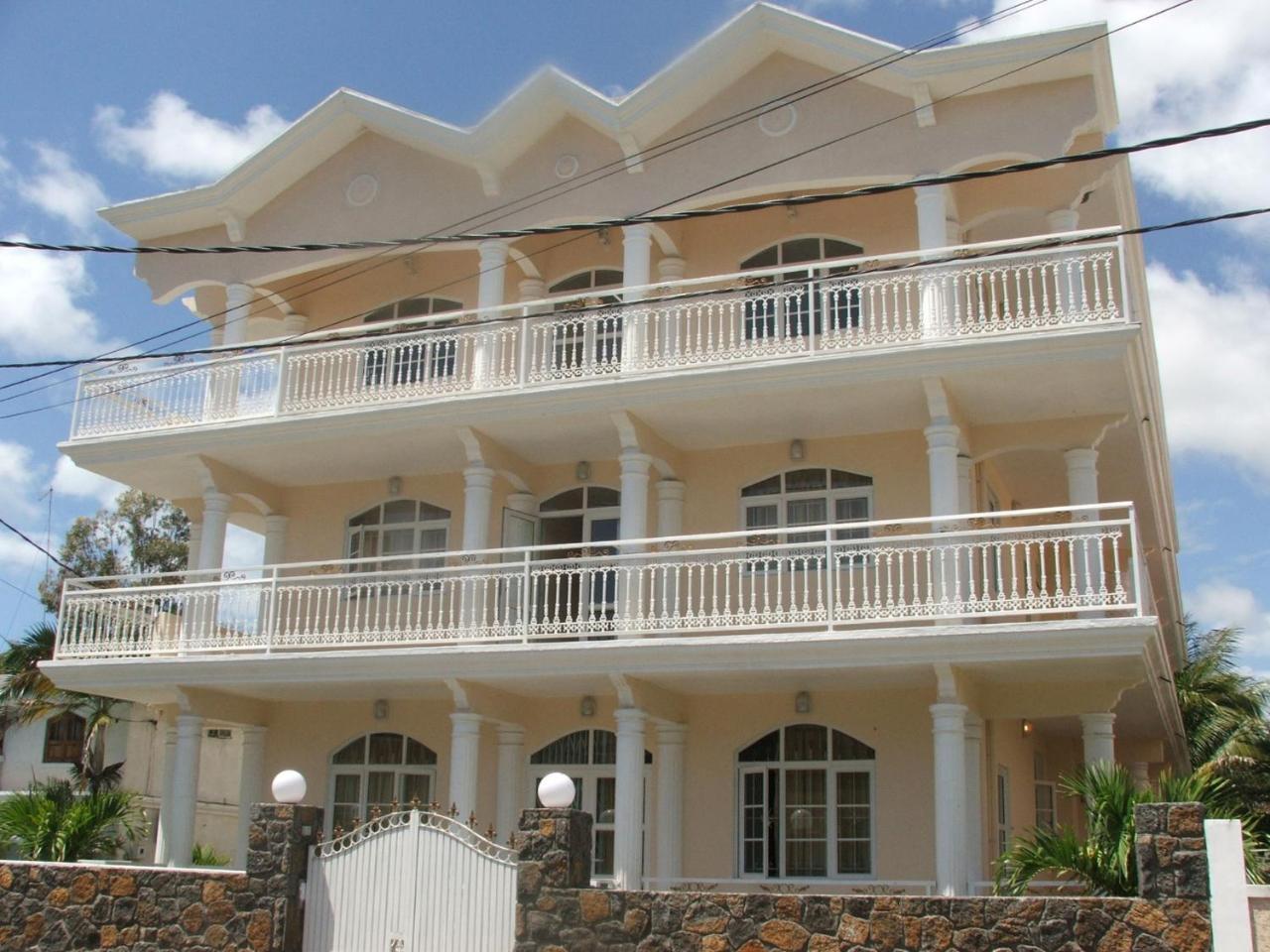 Residence Le Lotus Grand-Baie Exterior photo